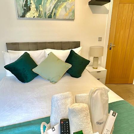 The Green Luxe En-Suite In Stratford London Eksteriør bilde